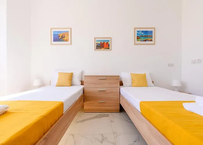 F8 Spacious Flat Sliema