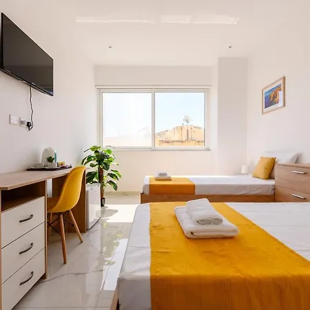 דירה F8 Spacious Flat *