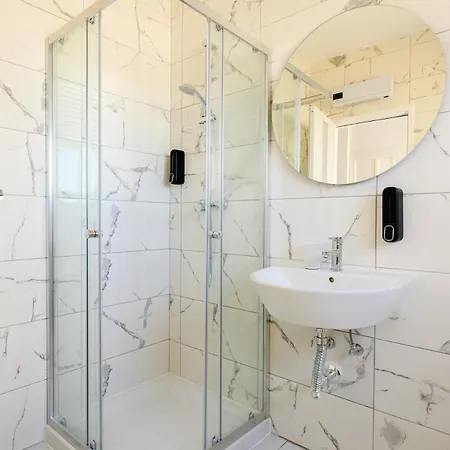 Apartman F8 Spacious Flat