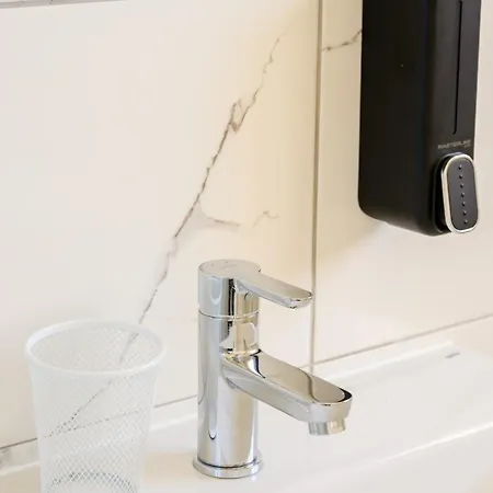 F8 Spacious Flat Apartman *