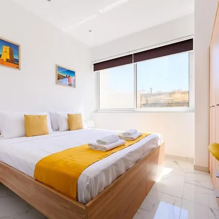 Apartman F8 Spacious Flat Sliema