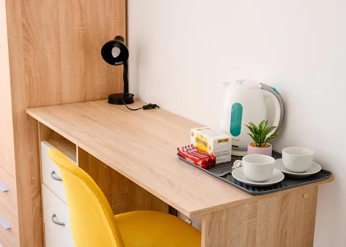 F8 Spacious Flat * Sliema