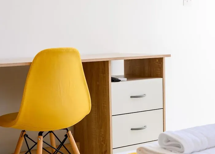 Apartamento F8 Spacious Flat